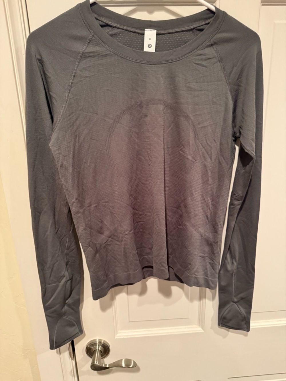 Women’s Lululemon Long Sleeve Performance Gray Swiftly Top Size 8